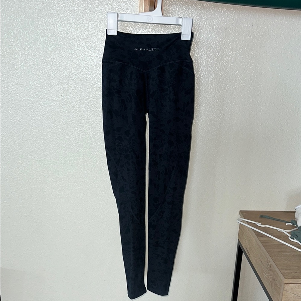 Alphalete Midnight Black Textured Leggings